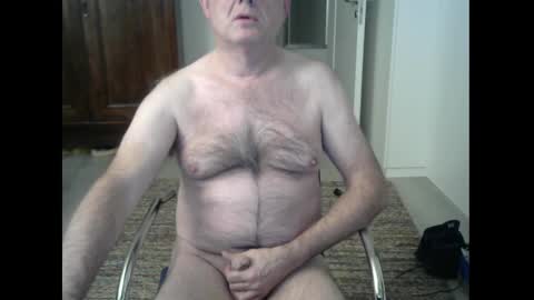 Snapshot of tooohard chatting on January 20, 6:53 pm Alex online show from January 20, 6:53 pm