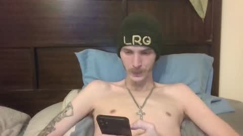 Snapshot of tootall803 chatting on December 26, 11:35 pm TooTall803 online show from December 26, 11:35 pm