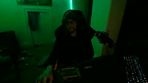 Snapshot of topplesstable18075 chatting on January 27, 4:09 am topplesstable18075 online show from January 27, 4:09 am