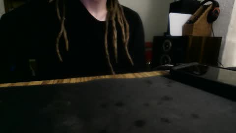 topplesstable18075 online show from January 8, 7:35 am