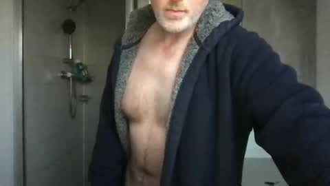 Archibald Leach online show from March 3, 8:34 am