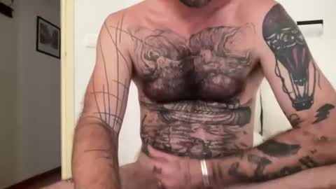 toutsexy online show from June 27, 2:55 pm