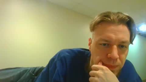 Shooter McGavin online show from December 6, 6:37 am