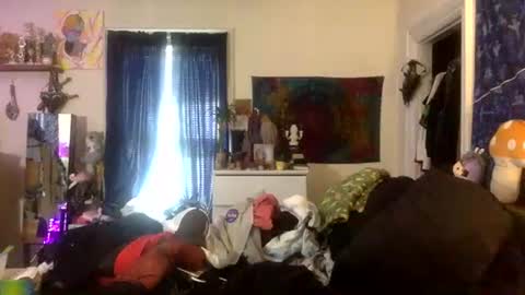 Snapshot of transcurious101 chatting on March 3, 1:59 pm transcurious101 online show from March 3, 1:59 pm