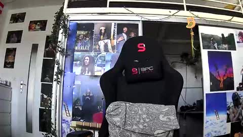 travisbank1 online show from January 29, 12:56 pm