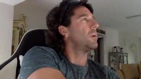 TravisKenn online show from March 1, 9:25 pm