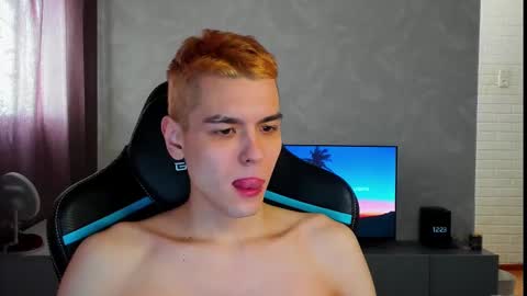 travisrivas online show from March 9, 9:24 am