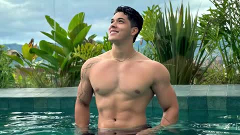 Travis online show from September 17, 11:44 am