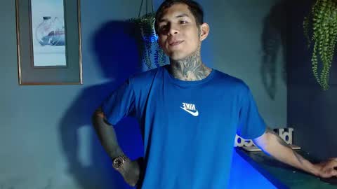 TRAV - INDEPENDENT MODEL online show from October 17, 1:53 am