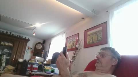 Snapshot of trebgeis1 chatting on October 31, 1:03 pm trebgeis1 online show from October 31, 1:03 pm