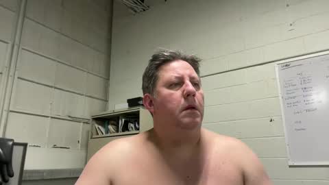 Snapshot of treborinthesky chatting on February 19, 11:04 pm treborinthesky online show from February 19, 11:04 pm