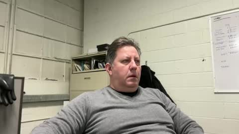 Snapshot of treborinthesky chatting on February 24, 1:53 pm treborinthesky online show from February 24, 1:53 pm