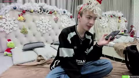 TrevorBenson online show from December 21, 4:42 am