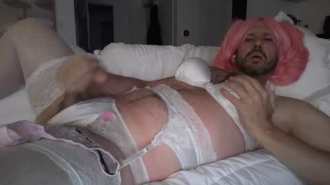 triciawu22 online show from March 19, 3:21 am