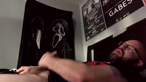 triller402 online show from February 25, 2:40 pm