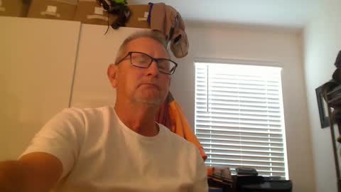 Troffer online show from March 4, 11:00 pm