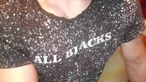 Troncq online show from February 19, 7:06 am