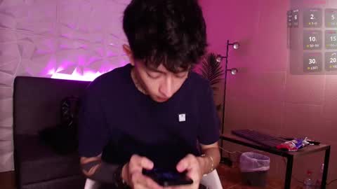 Troy online show from December 2, 7:39 pm