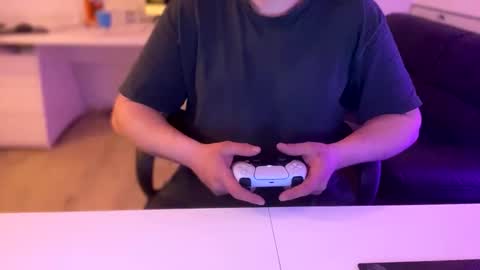 tslayder1ste online show from March 22, 10:04 pm