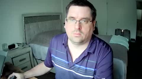tstwbtsb online show from June 1, 1:44 pm