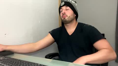 Stimulation make me Cum in Public or in Pvt   online show from December 8, 2:07 am