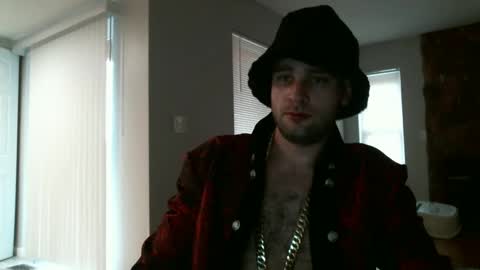 tugg_love online show from November 12, 6:13 pm