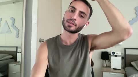 Snapshot of twikboy chatting on February 20, 3:45 am Twinkboy online show from February 20, 3:45 am