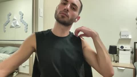 Snapshot of twikboy chatting on February 27, 12:34 pm Twinkboy online show from February 27, 12:34 pm