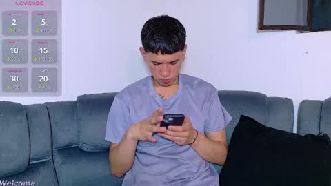 Mr Daren online show from March 17, 6:54 pm