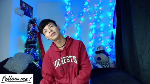 Snapshot of twink_sebas_ chatting on January 1, 8:02 am  Bad boy sebastian  online show from January 1, 8:02 am