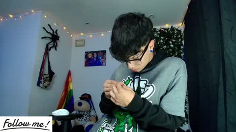 Snapshot of twink_sebas_ chatting on January 18, 4:08 am  Bad boy sebastian  online show from January 18, 4:08 am