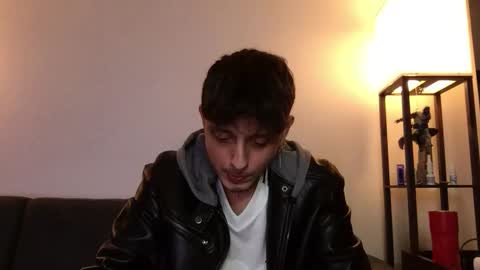 Derrick online show from December 3, 3:45 am