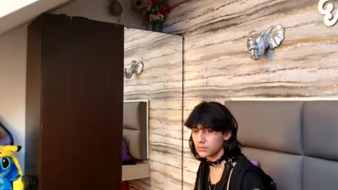    online show from January 10, 4:50 am