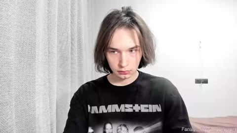 Snapshot of tyler__johnson chatting on February 11, 2:24 pm Tyler  johnson online show from February 11, 2:24 pm