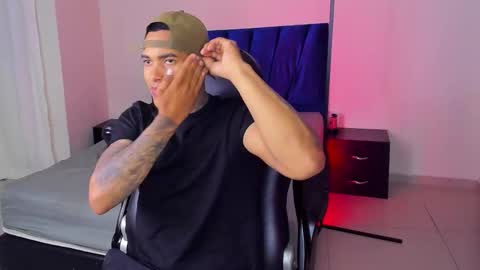 tyler_bell_ online show from March 26, 3:10 am