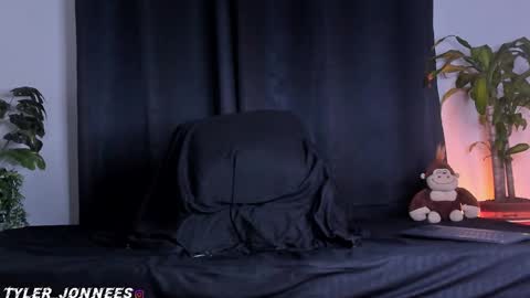 Tyler online show from March 1, 2:22 am