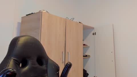     online show from December 20, 10:38 am