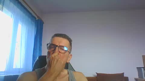 ulmeni4 online show from February 13, 8:42 am