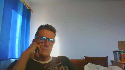 ulmeni4 online show from May 28, 3:32 pm