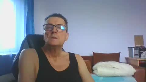 ulmeni7 online show from February 3, 6:51 am