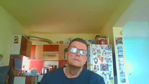 ulmeni7 online show from March 25, 7:45 am