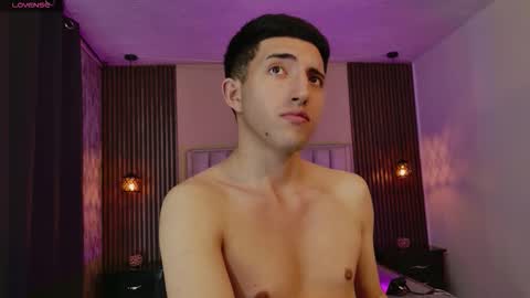 un_sluttyy online show from January 7, 5:29 pm