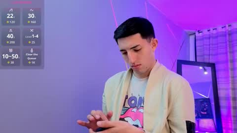 un_sluttyy online show from December 18, 12:01 pm