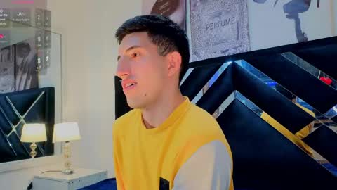 un_sluttyy online show from May 21, 8:46 pm