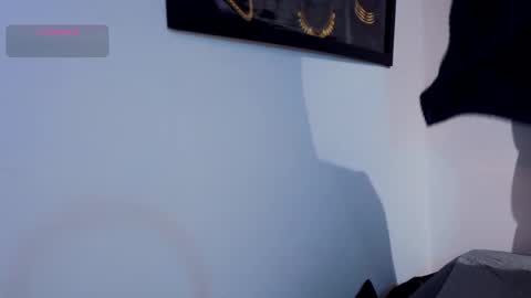 un_sluttyy online show from March 27, 11:00 am