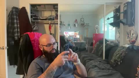 uncutbeard129840 online show from February 19, 1:24 am