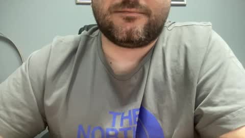 Snapshot of uncutdude321 chatting on March 5, 10:22 am uncutdude321 online show from March 5, 10:22 am