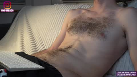 Mister Uncut online show from December 12, 8:32 pm