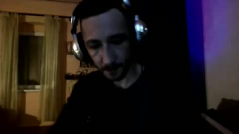 underguy19 online show from October 29, 8:45 pm