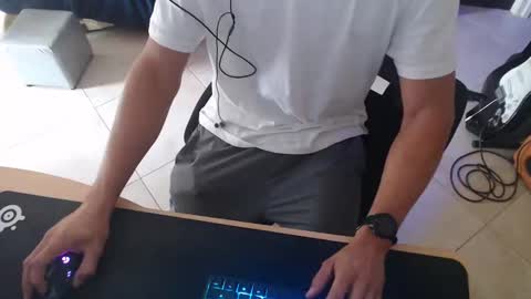 unicornflowers online show from December 26, 9:15 pm